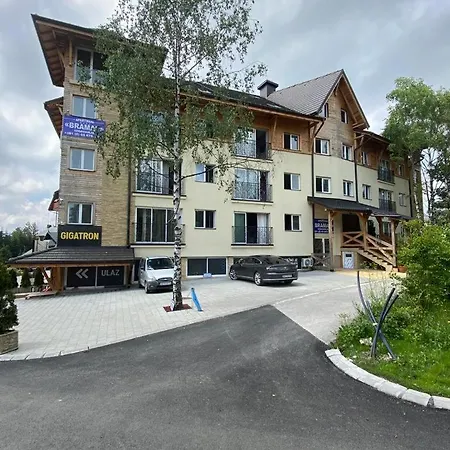 公寓 Simona Lux 兹拉蒂博尔