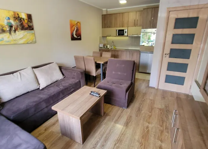 Simona Lux דירה *